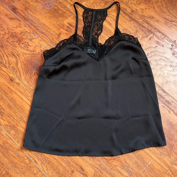 Satin lace trim top - Picture 3 of 4